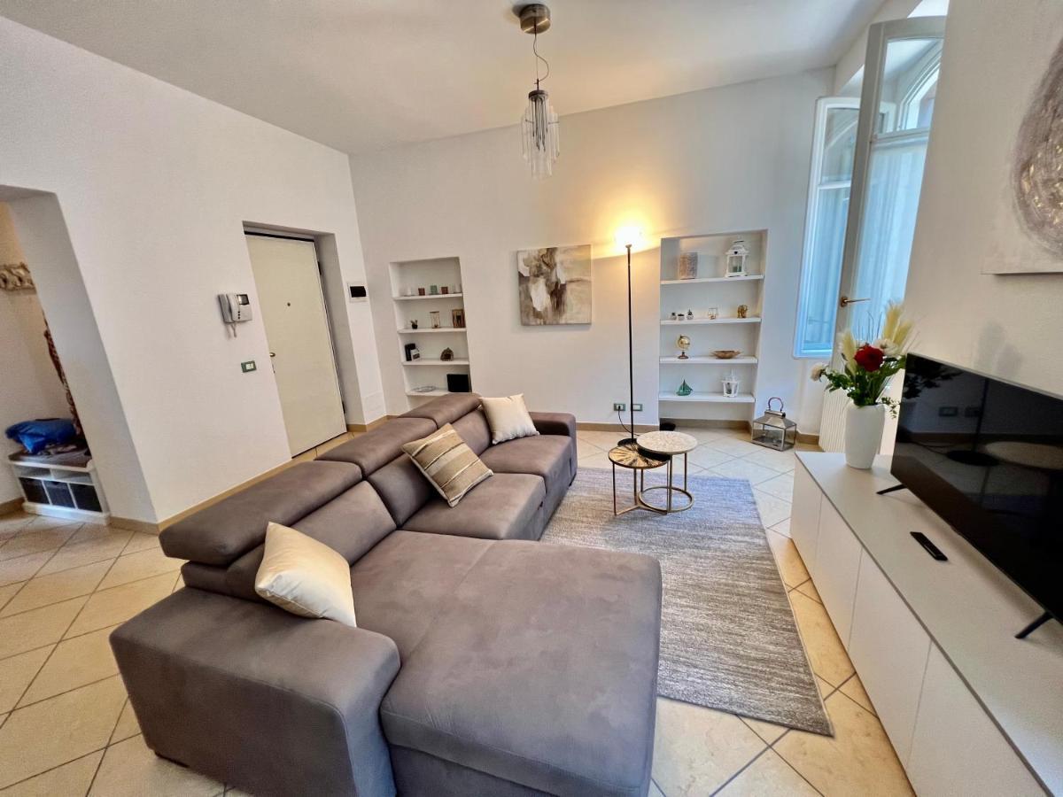 Divina Luxury Apartment With Jacuzzi Near The Lake Como Dış mekan fotoğraf